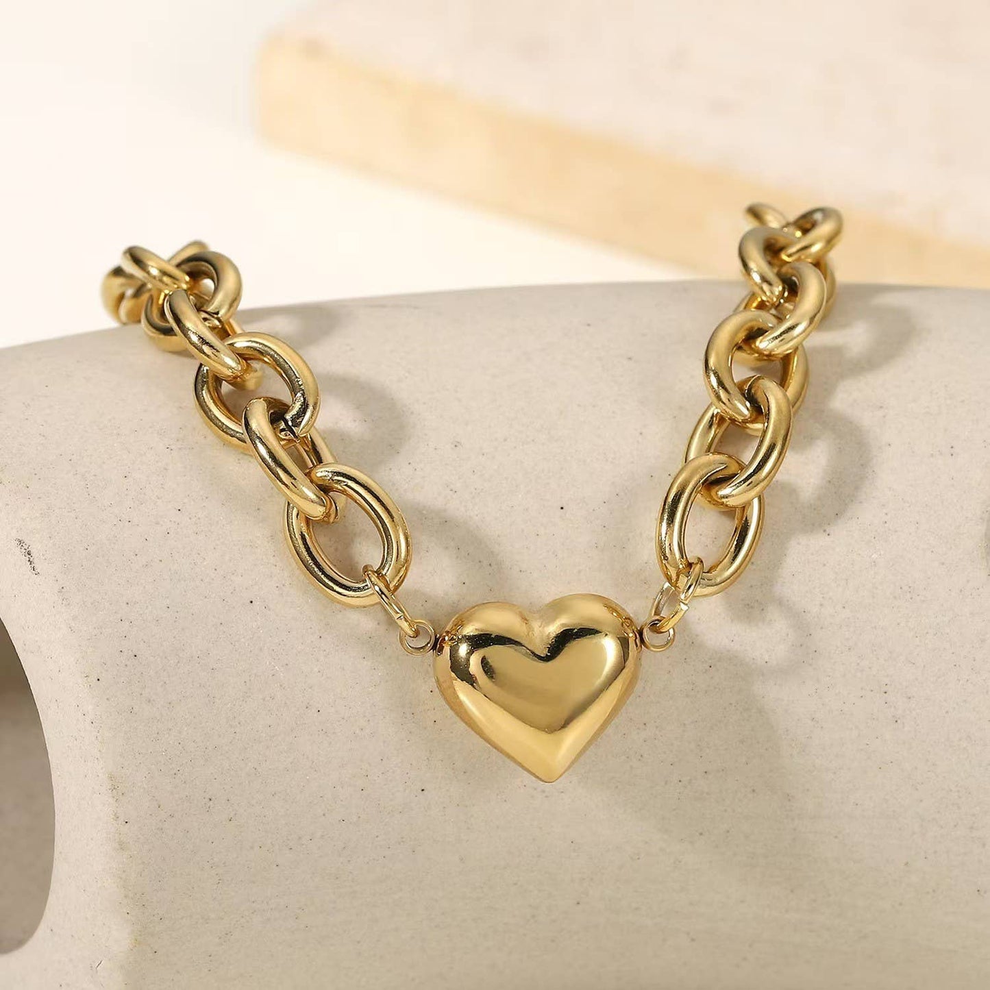 18K STAINLESS STEEL HEART NECKLACE