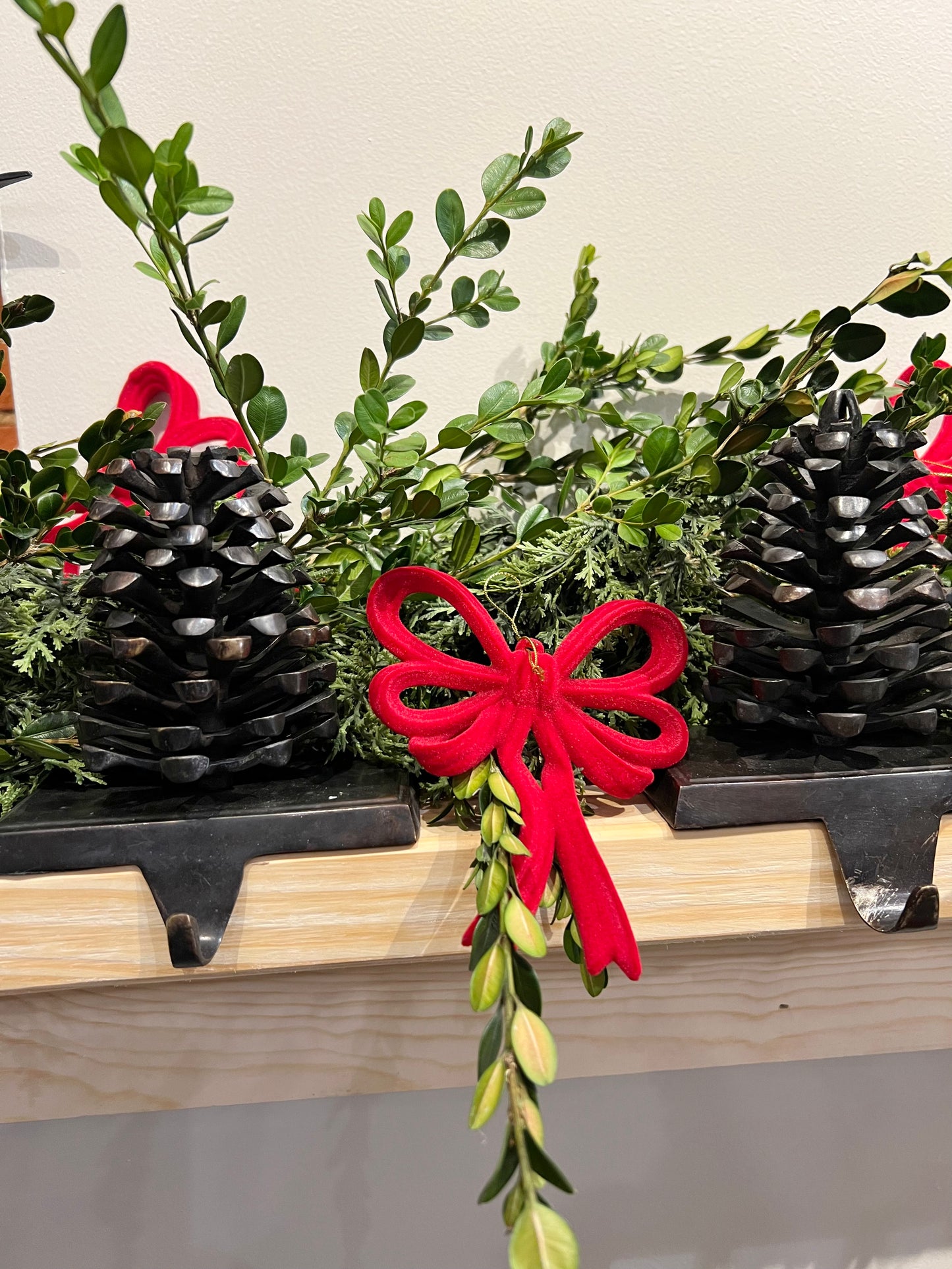 Metal acorn stocking holders
