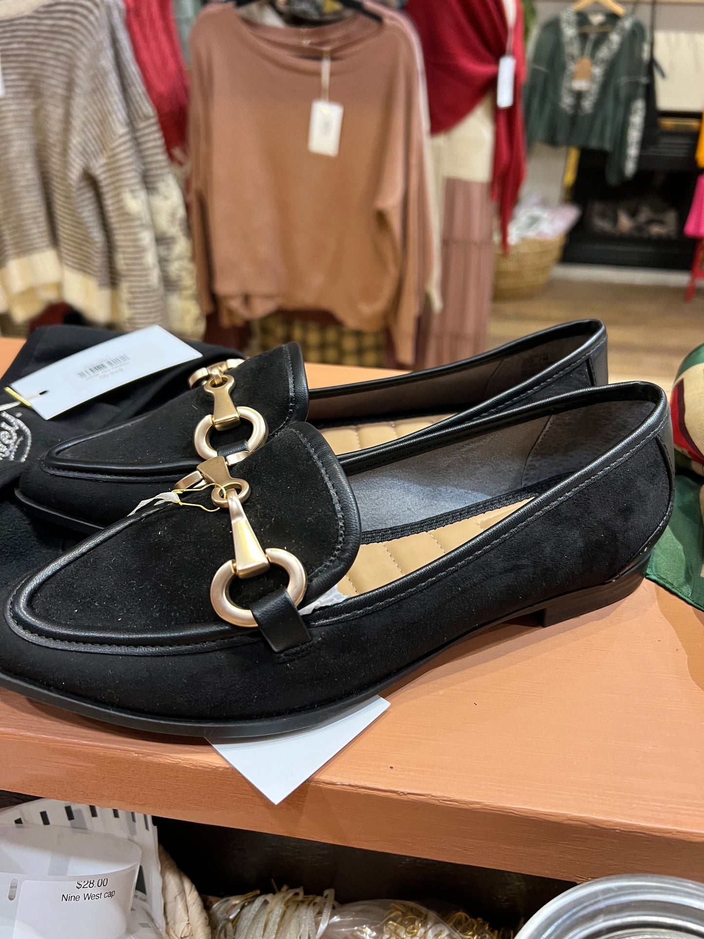 Jelly & Kate black shoes