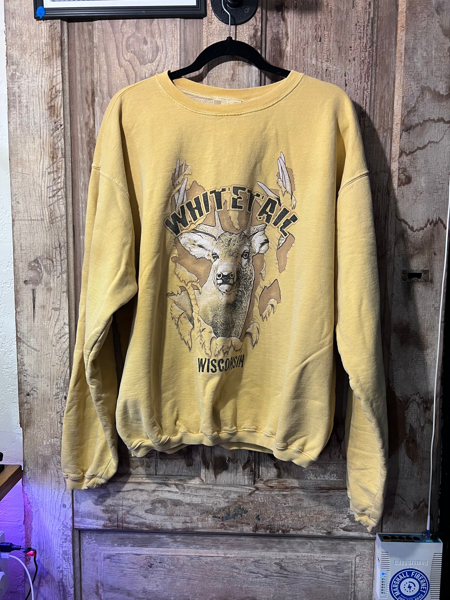 Yellow deer crewneck