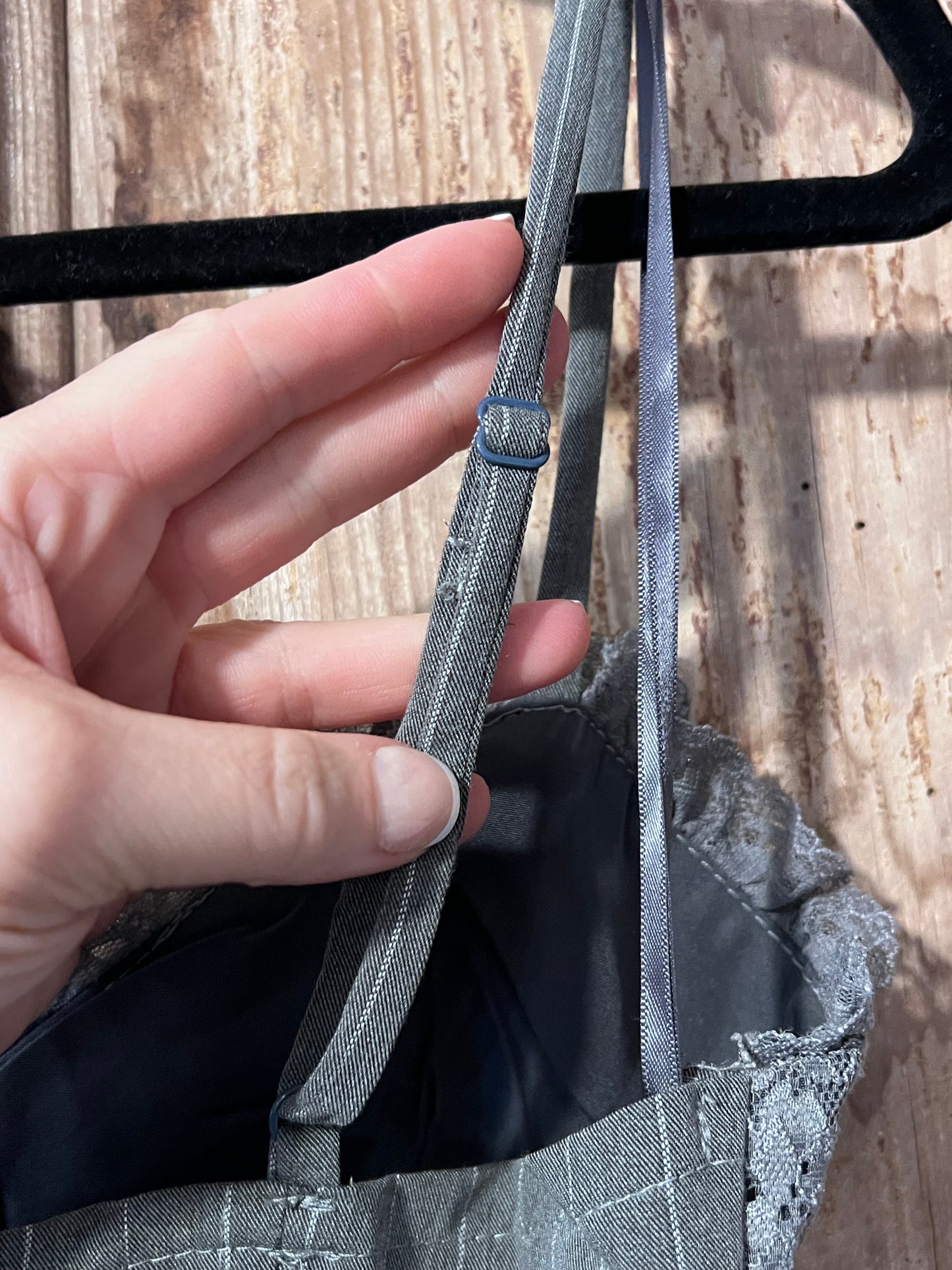 Y2K Grey Striped Lace Cropped Tank Top