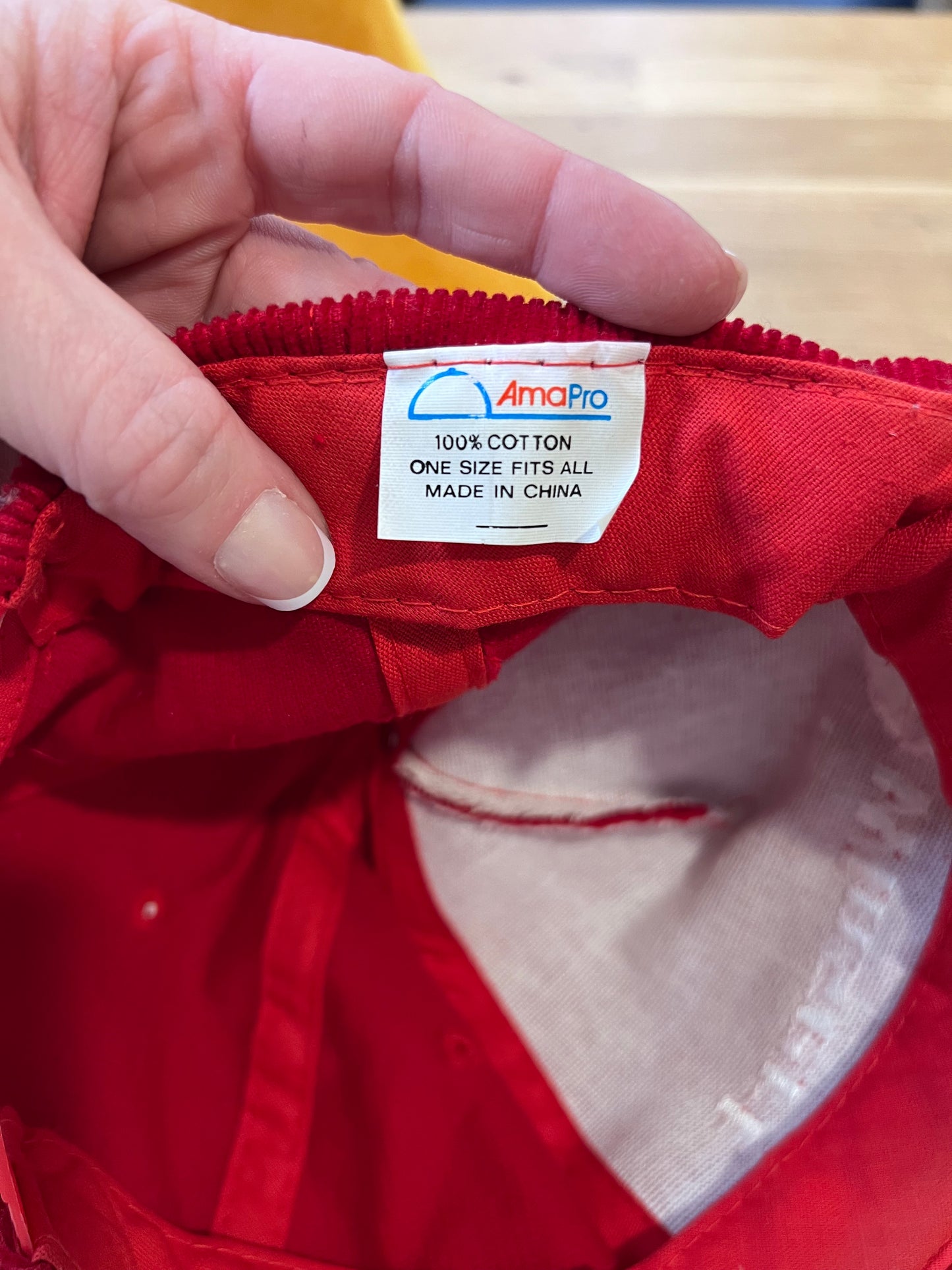 90's Red Embroidered "Winsert" Corduroy Hat