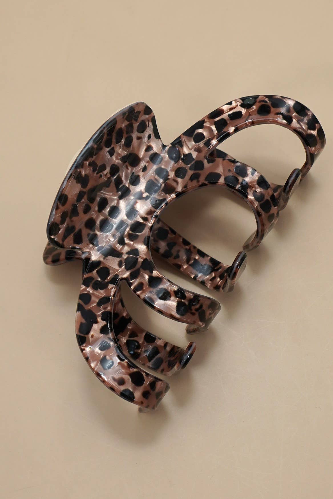 JUMBO ANIMAL LEOPARD PRINT HAIR CLAW CLIPS