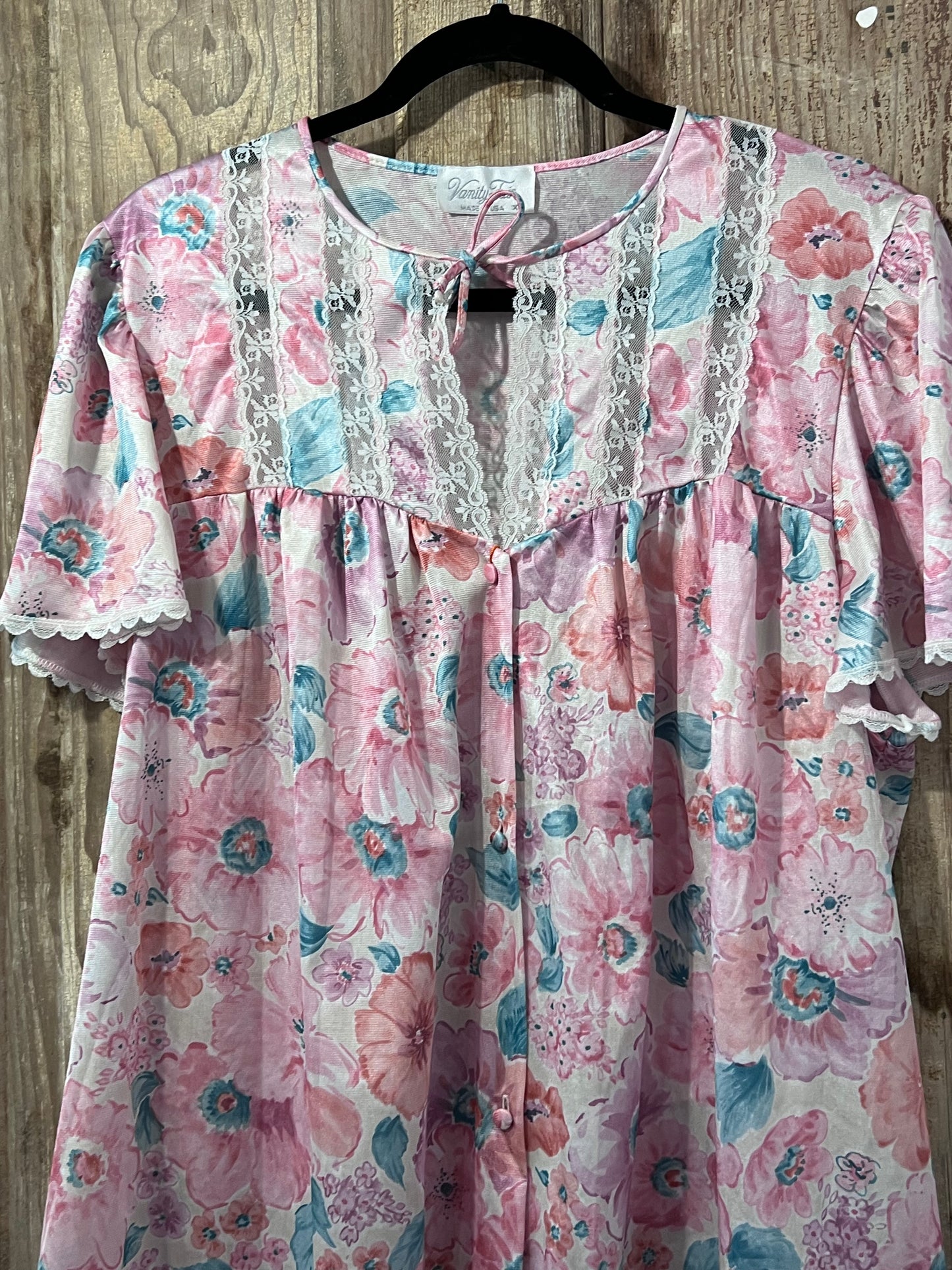 VTG Vanity Fair Pink Floral Nighty