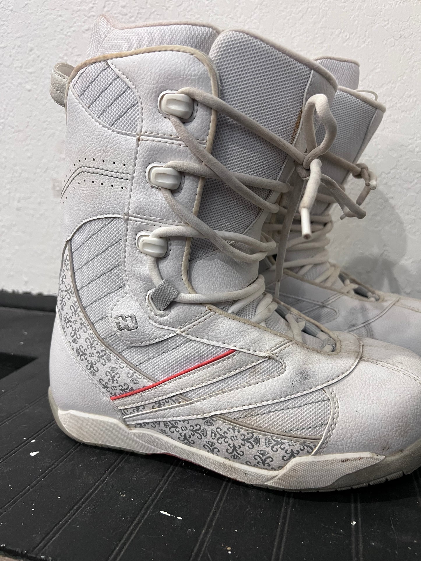 White Morrow Snowboarding Boots