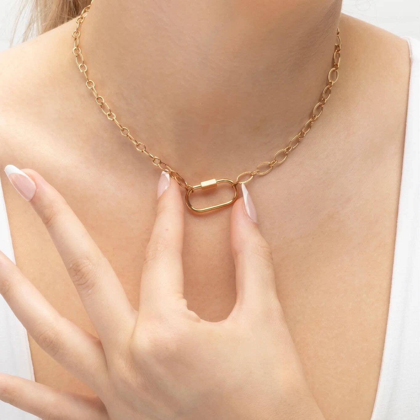 Loop Chain Carabiner Necklace