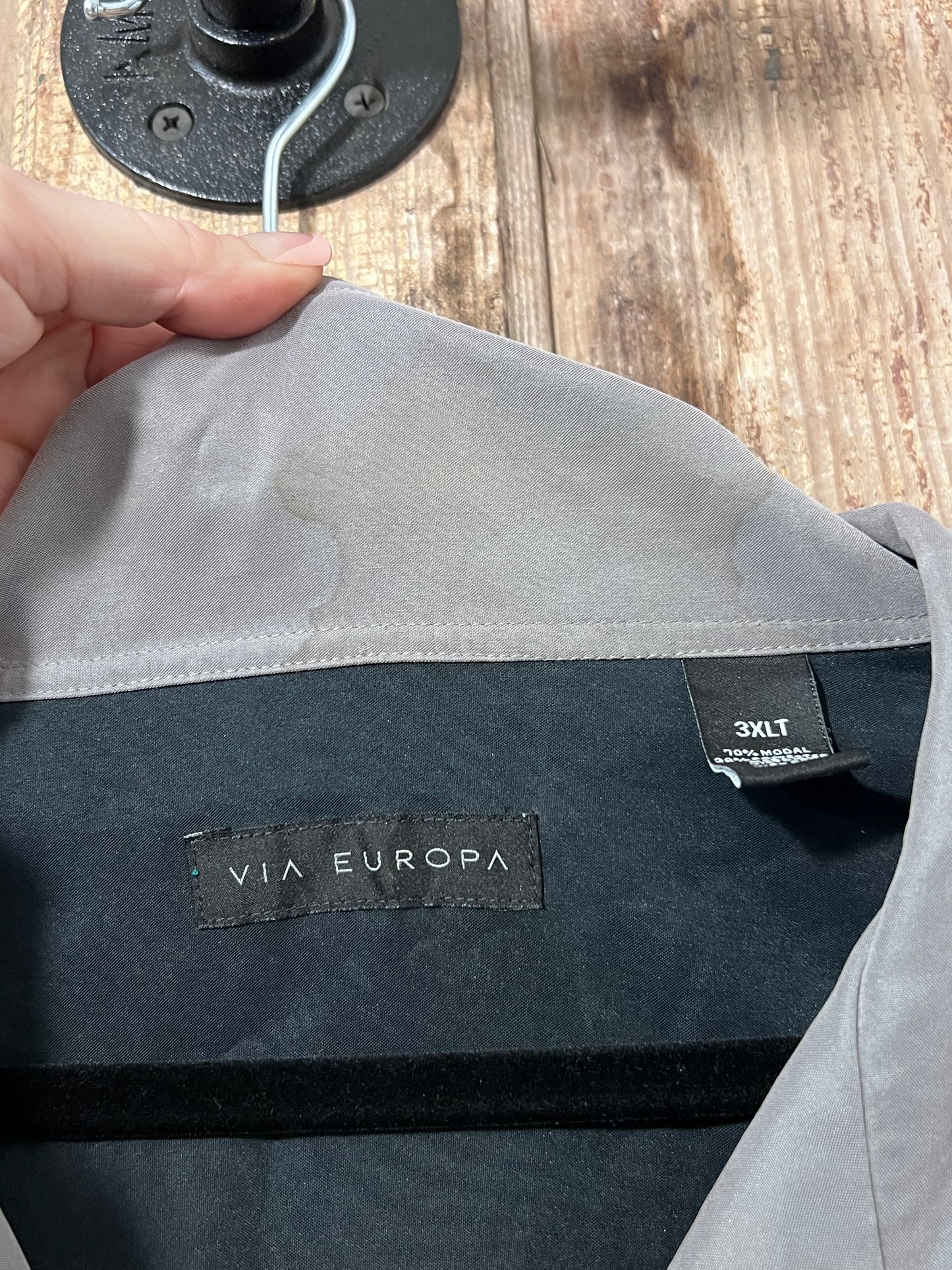 VTG Men’s EUROPA Black/Grey Short Sleeve Button Up Top
