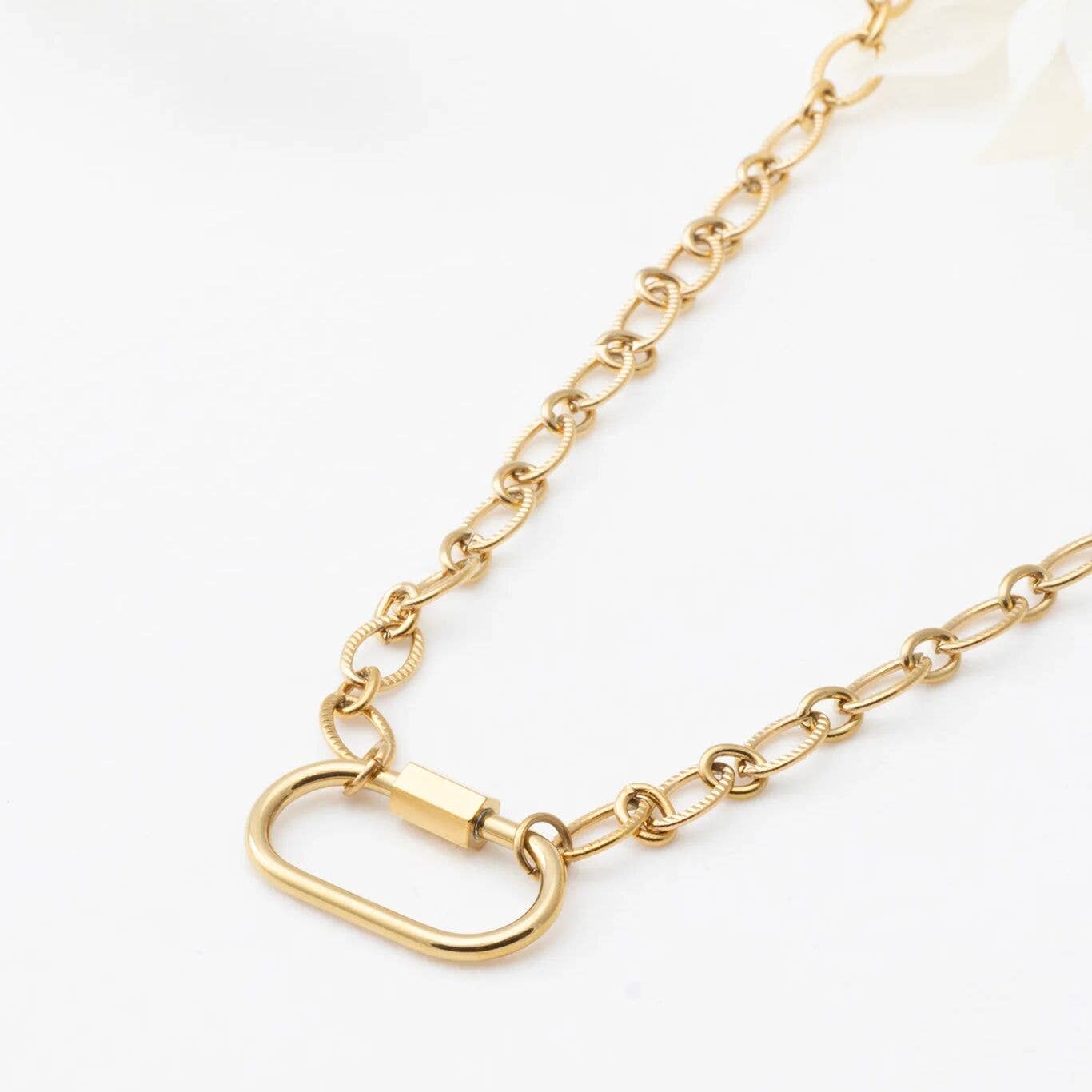 Loop Chain Carabiner Necklace