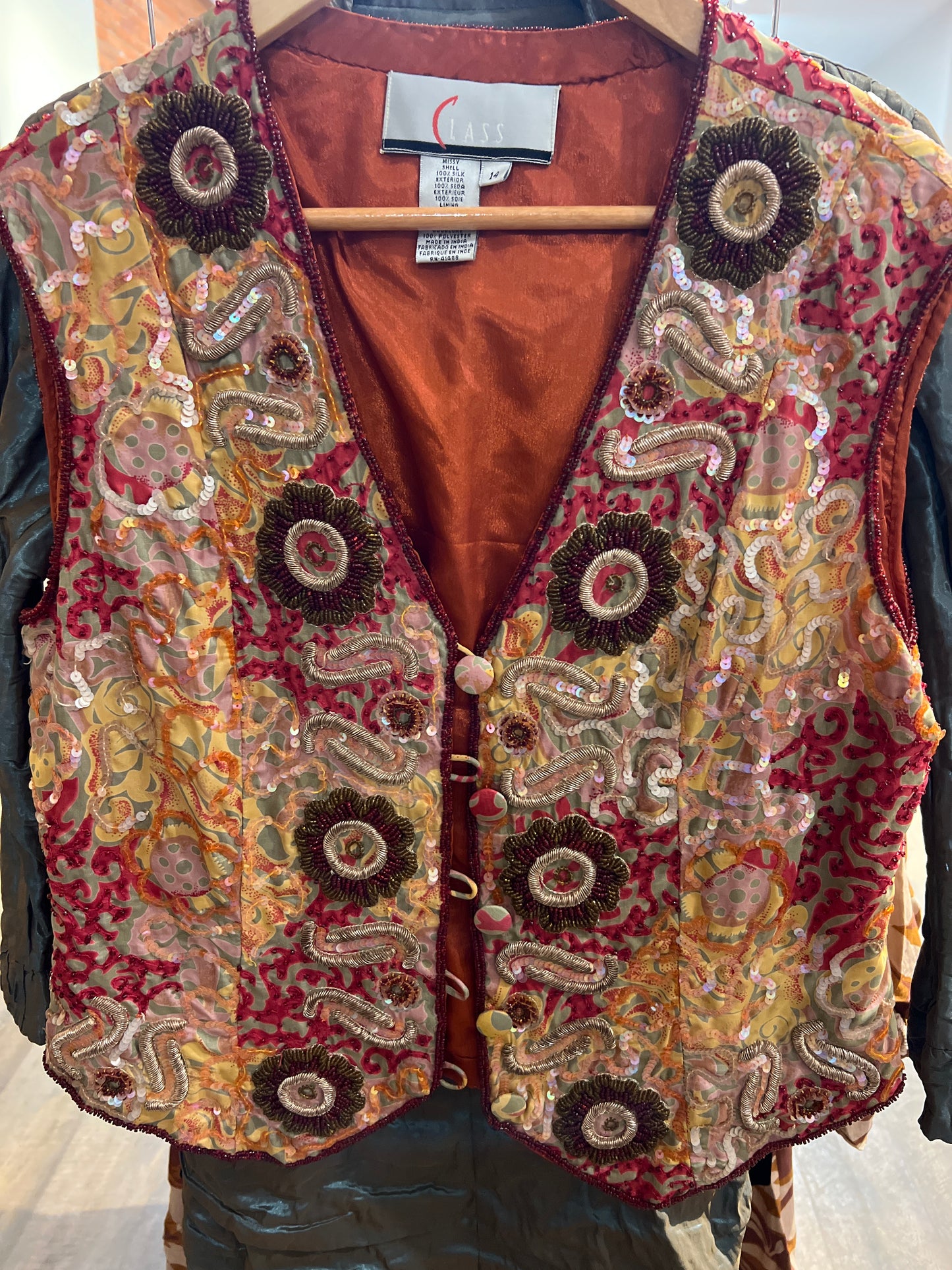 Vintage Class sequence vest