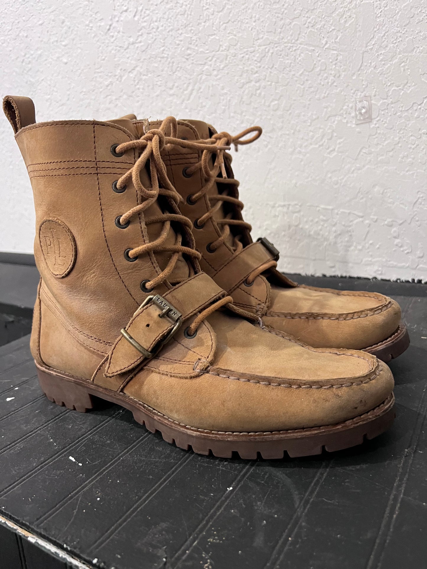 Ralph Lauren Lace up Suede/Soft Leather Boots