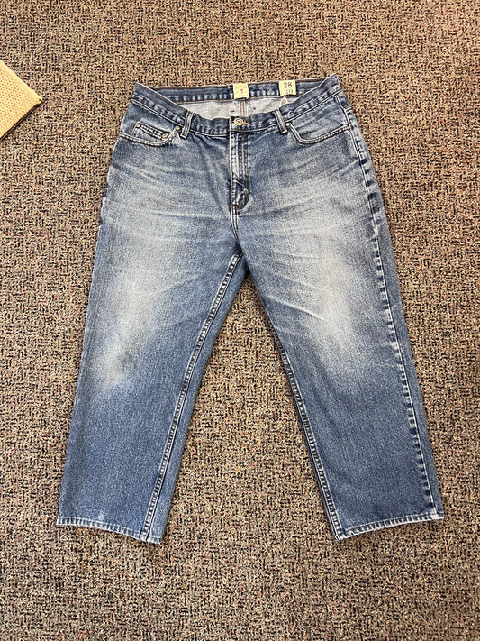 Red Head Brand Co. Medium Wash Jeans