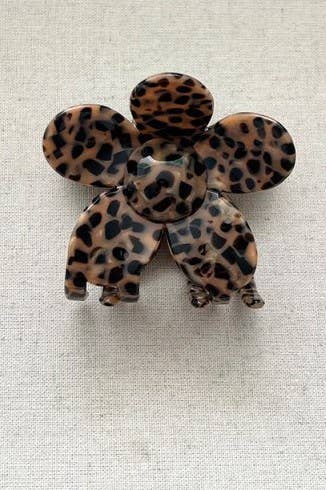 JUMBO ANIMAL LEOPARD PRINT HAIR CLAW CLIPS