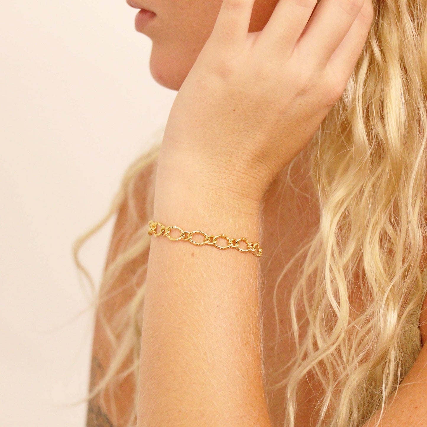 Hammered Oval Chain Bracelet
