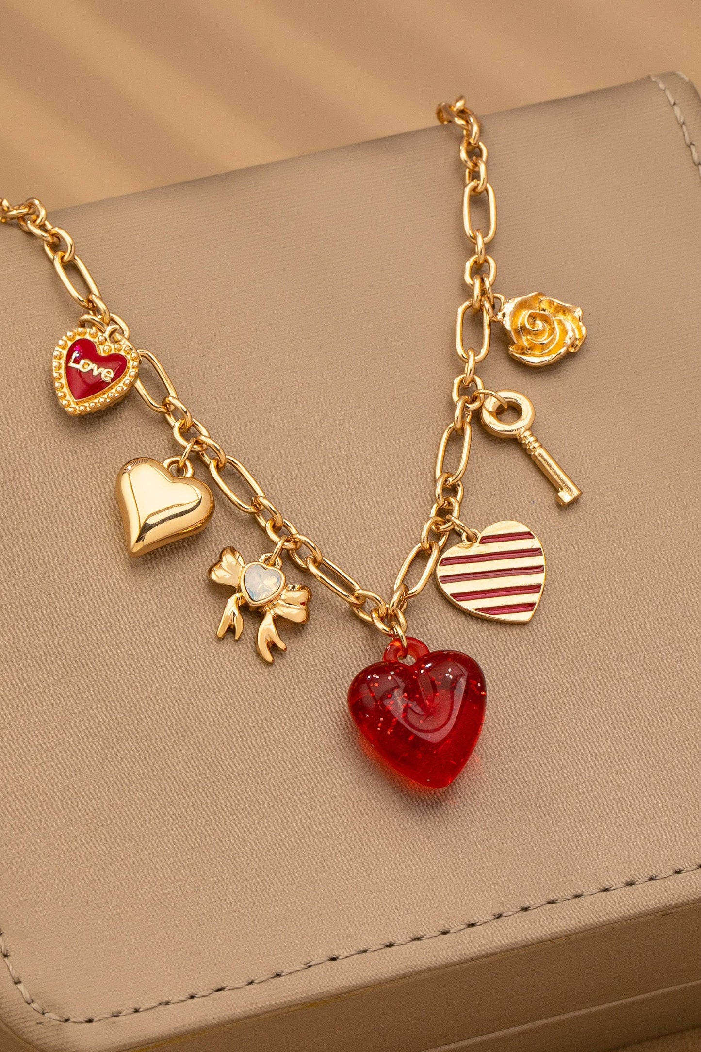 CHARM NECKLACE-HEARTS KEY BOW LOVE | 80N92641