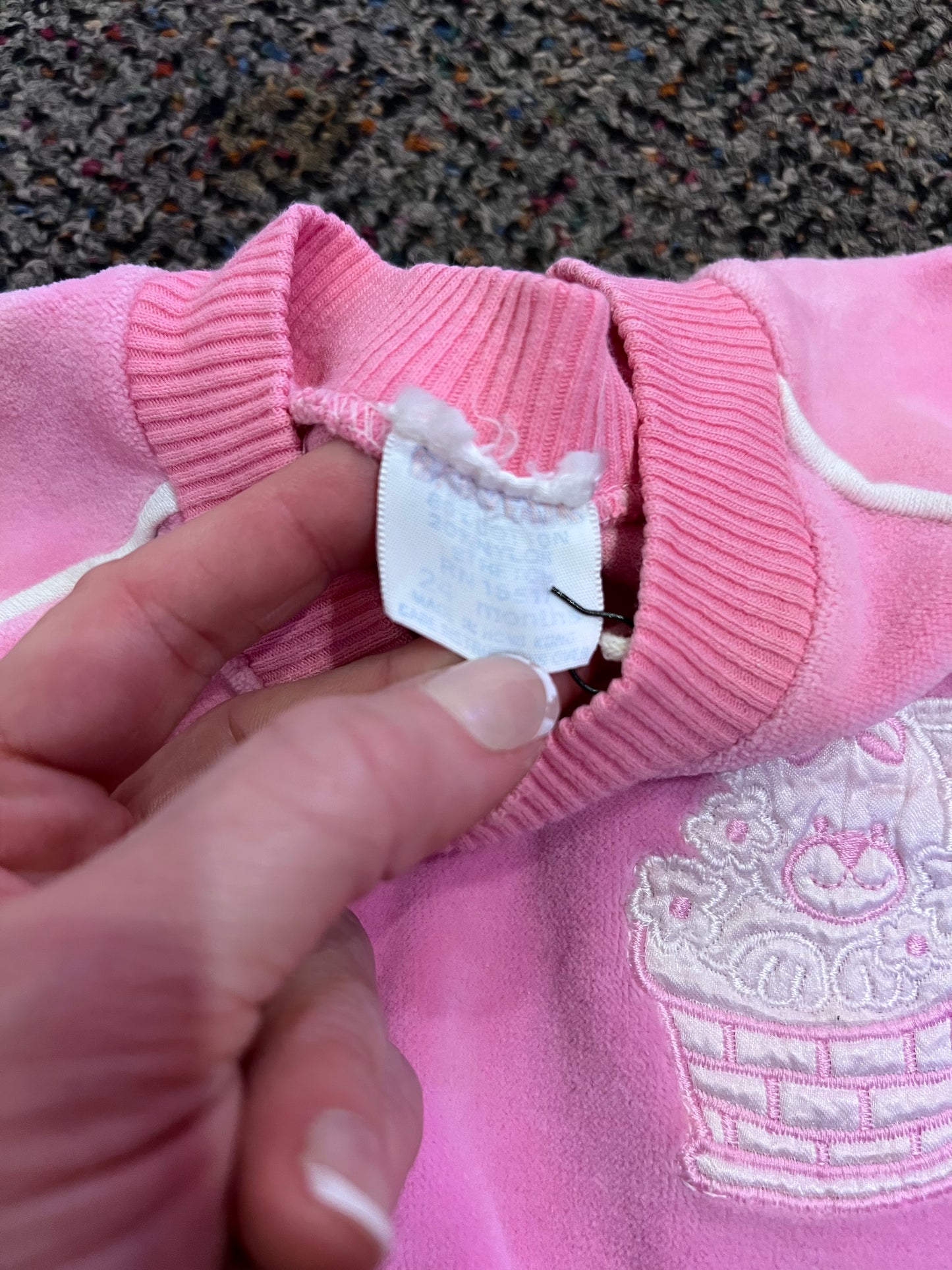 [URL] VTG Pink Velour Teddy Bear Crewneck