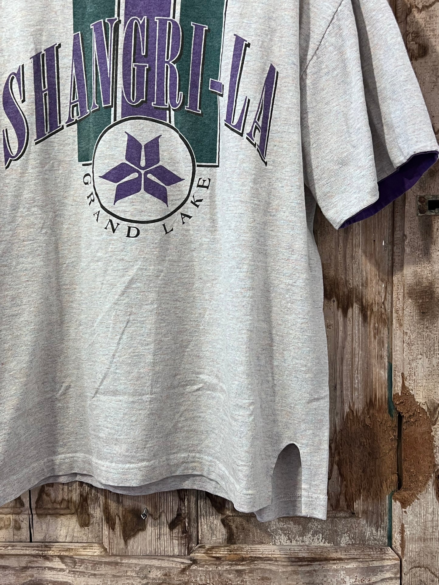 VTG SHANGRI-LA Tshirt