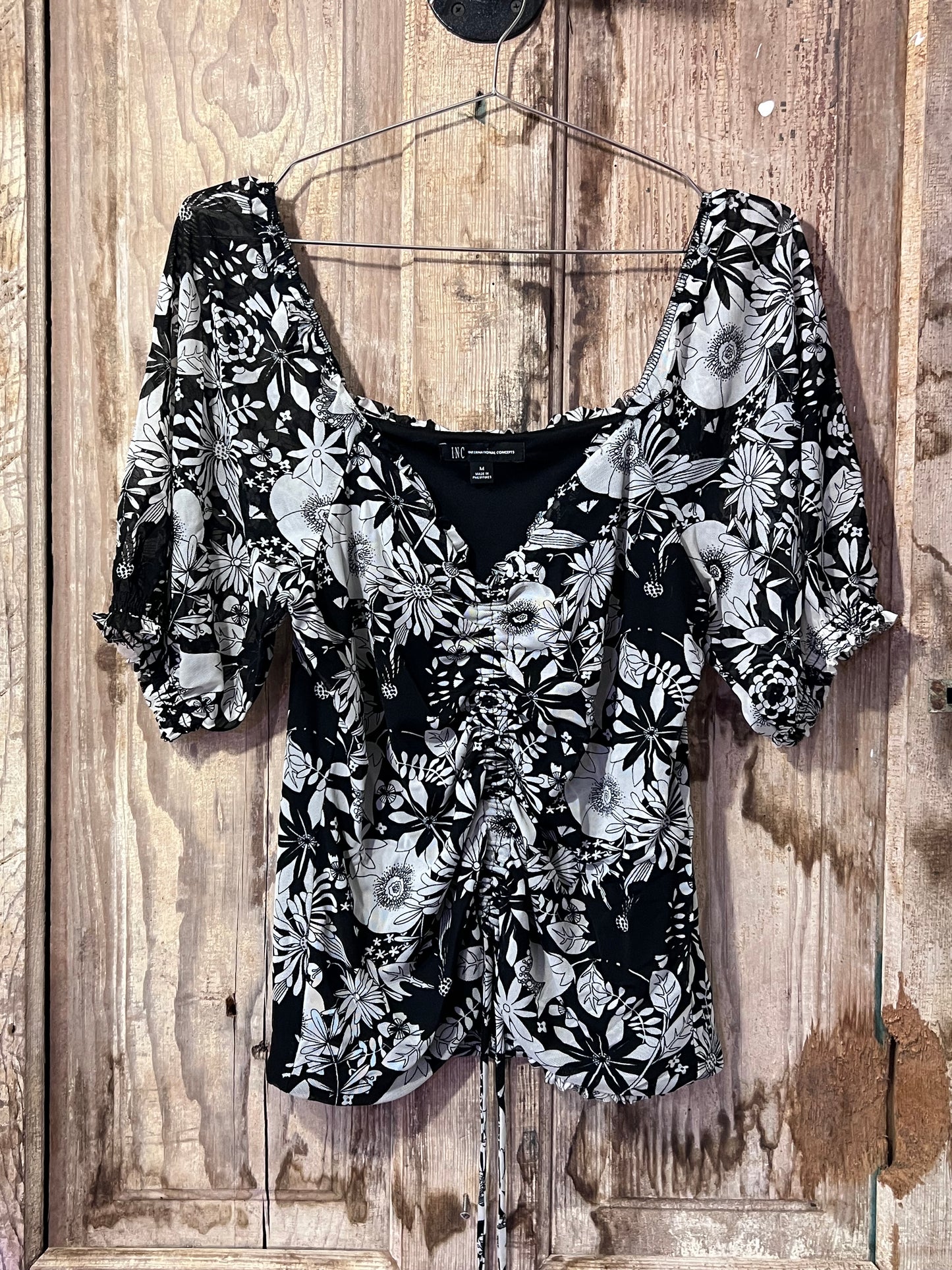 I.N.C. BLK/WHT Floral Blouse