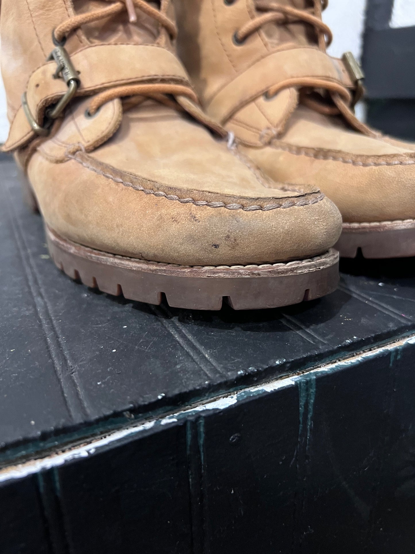 Ralph Lauren Lace up Suede/Soft Leather Boots