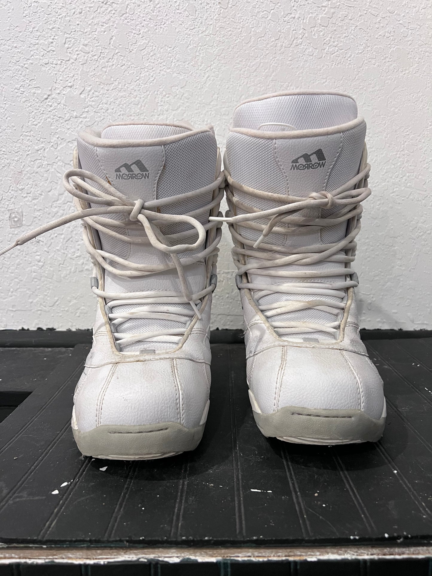 White Morrow Snowboarding Boots