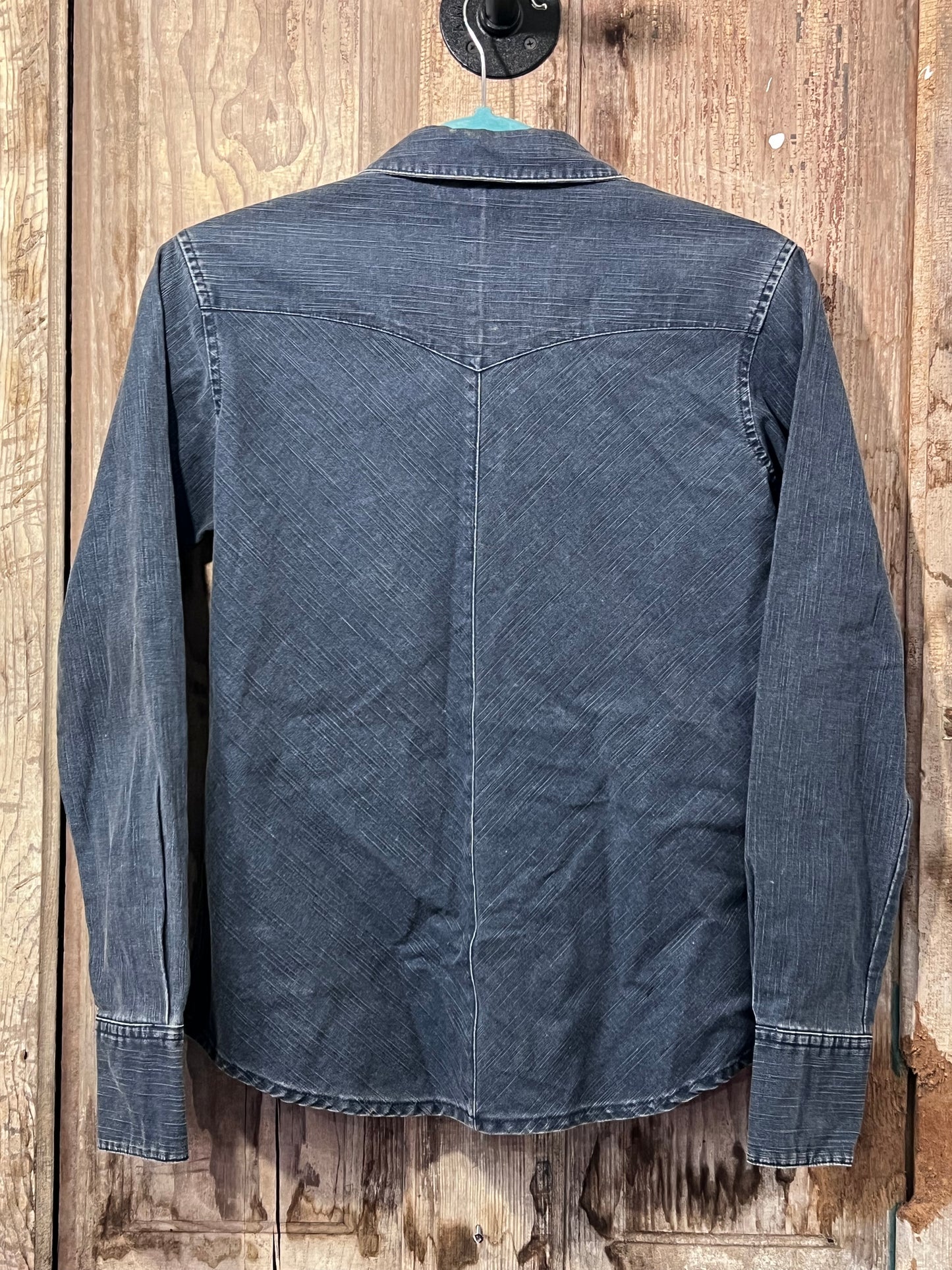 VTG Wrangler Denim Pearl Snap Button Down Top