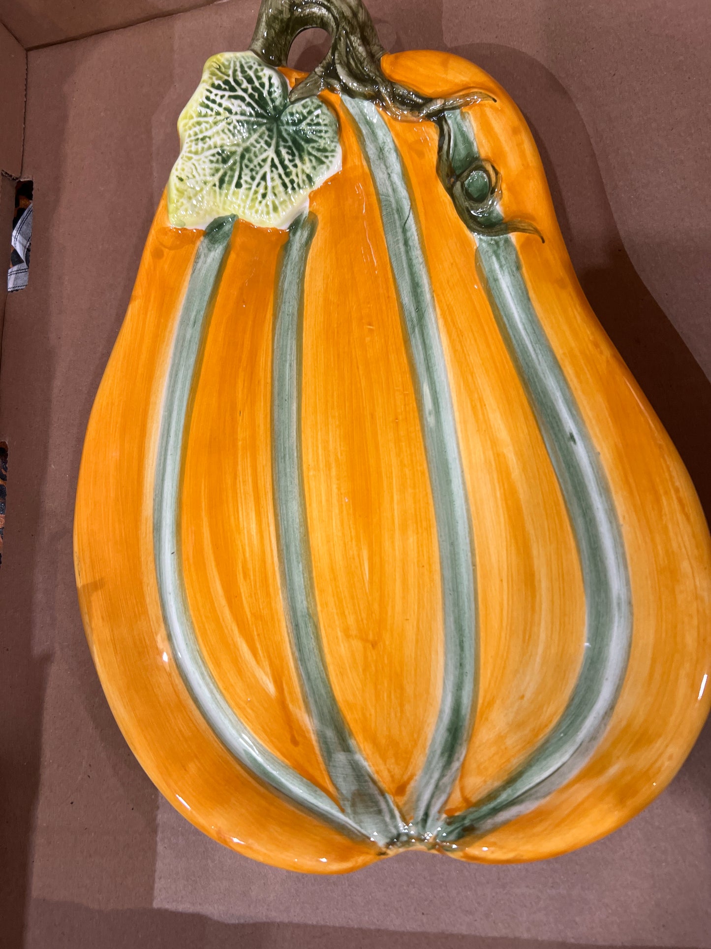 Large pumpkins tray As Is