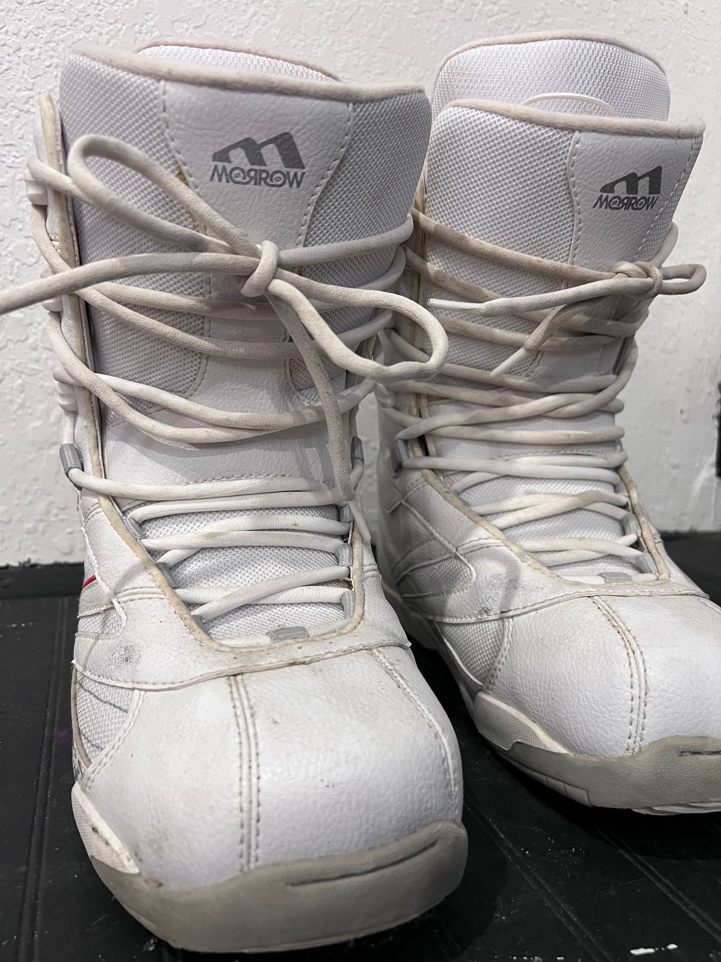 White Morrow Snowboarding Boots