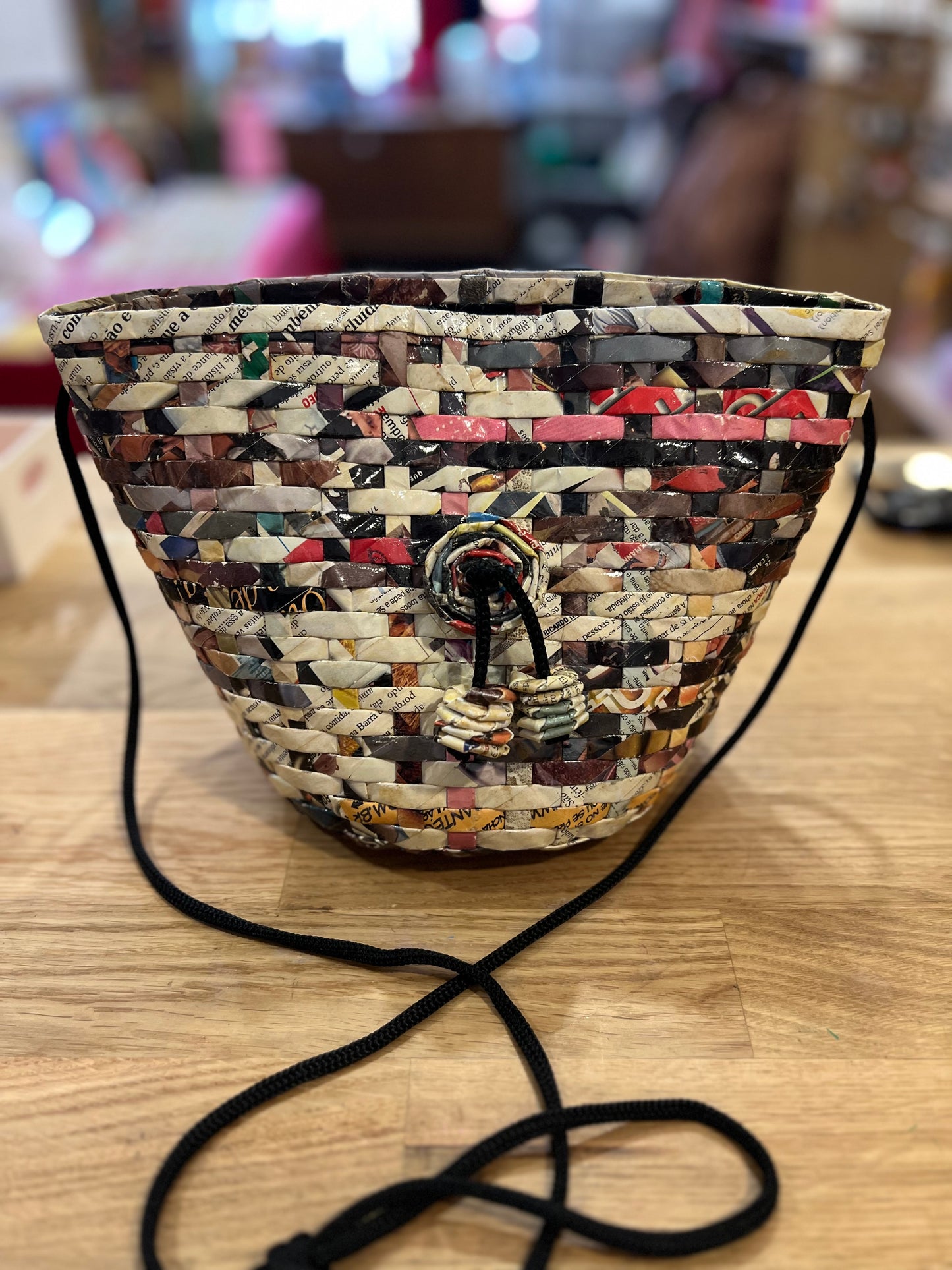 VTG Newspaper Bag