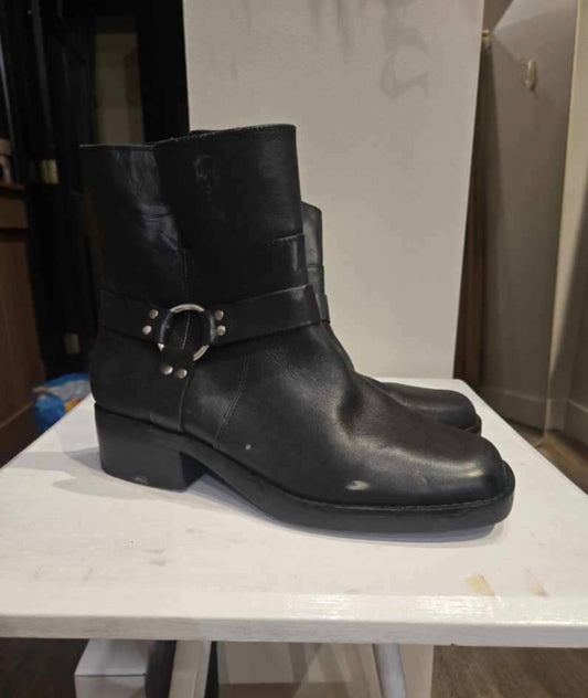 Sole society, black buckle boots