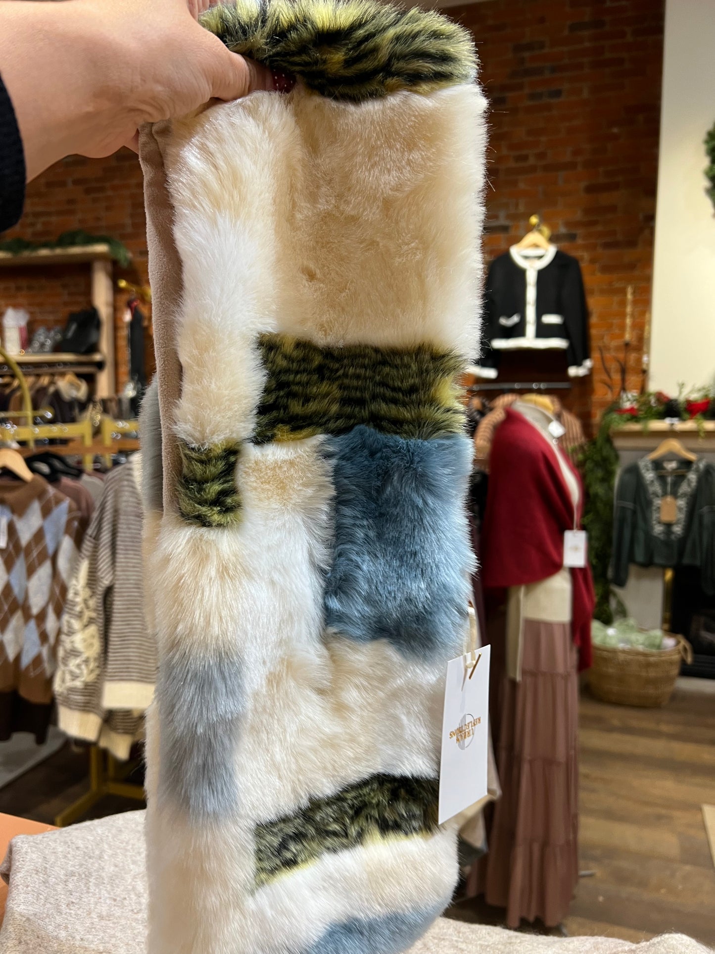 Scarf blue ivory faux fur