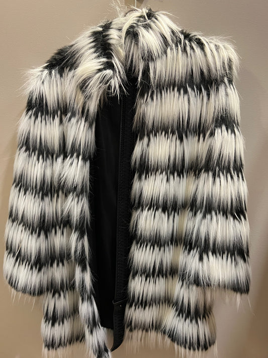 Black and white faux fur jacket ￼
