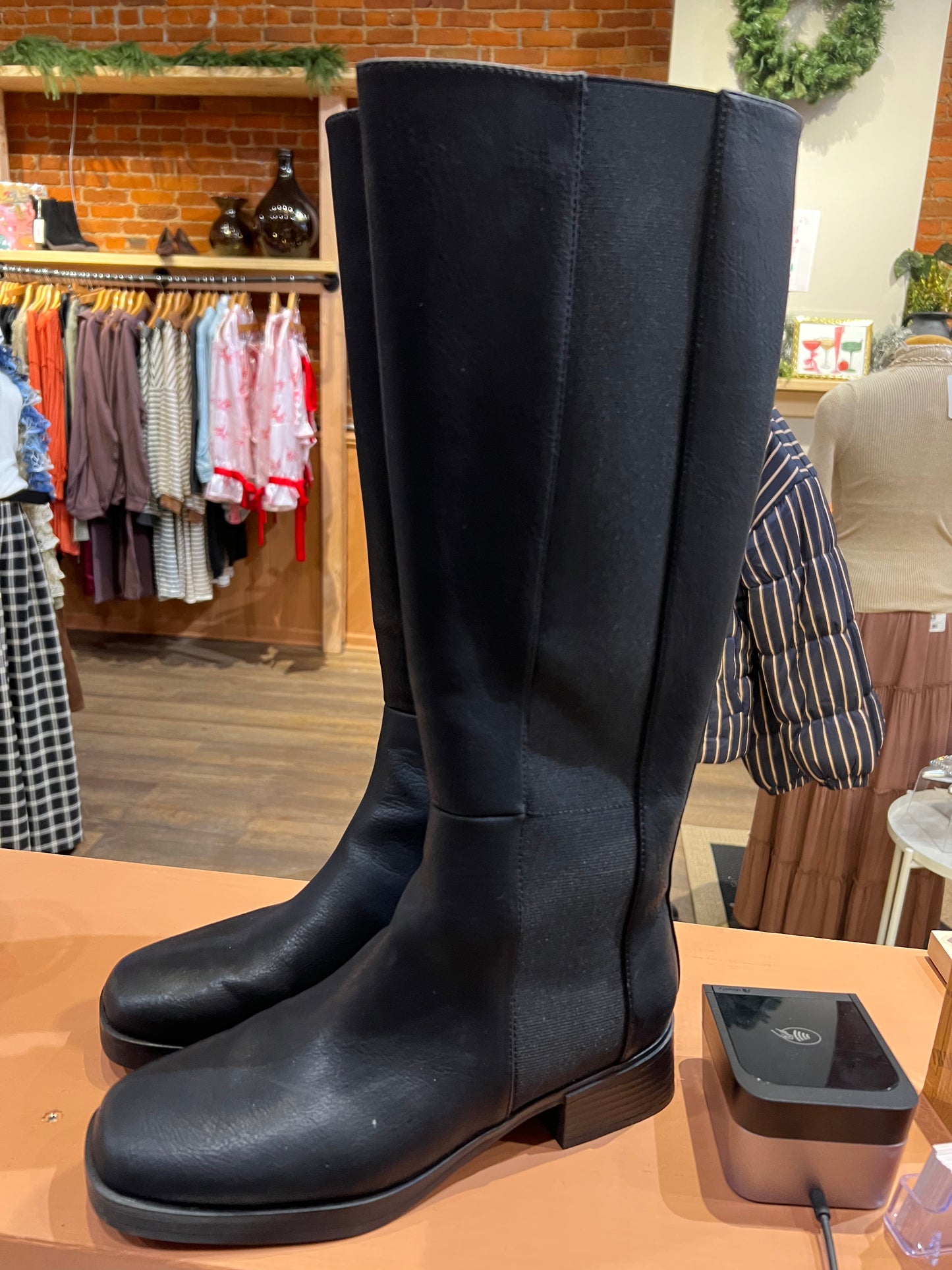 Black knee high boots Sz 9
