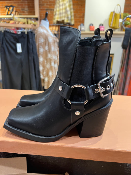 Black buckle anklet boots