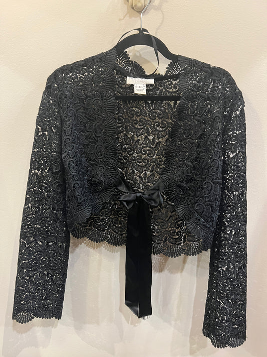 Lace black wrap
