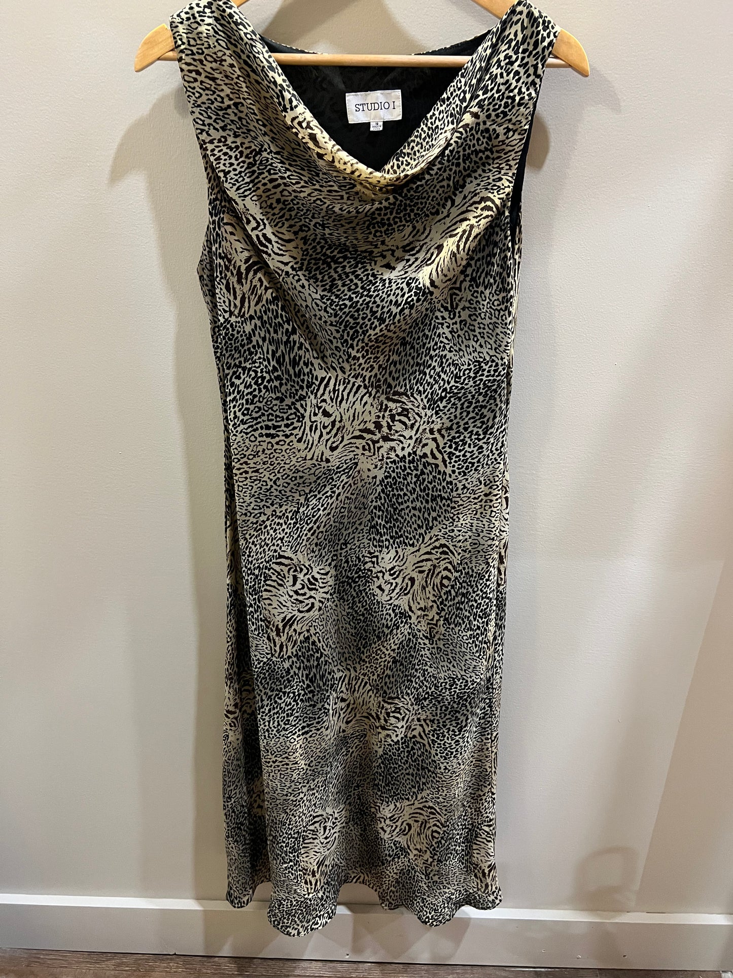 Studio 1 Vintage dress