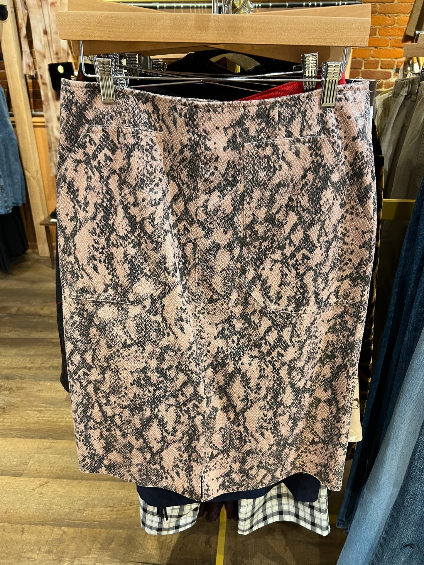 Joan River snack skirt