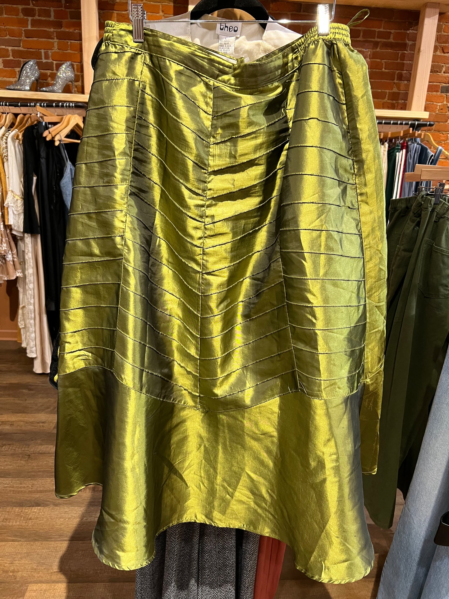 Metallic green maxi skirt ￼