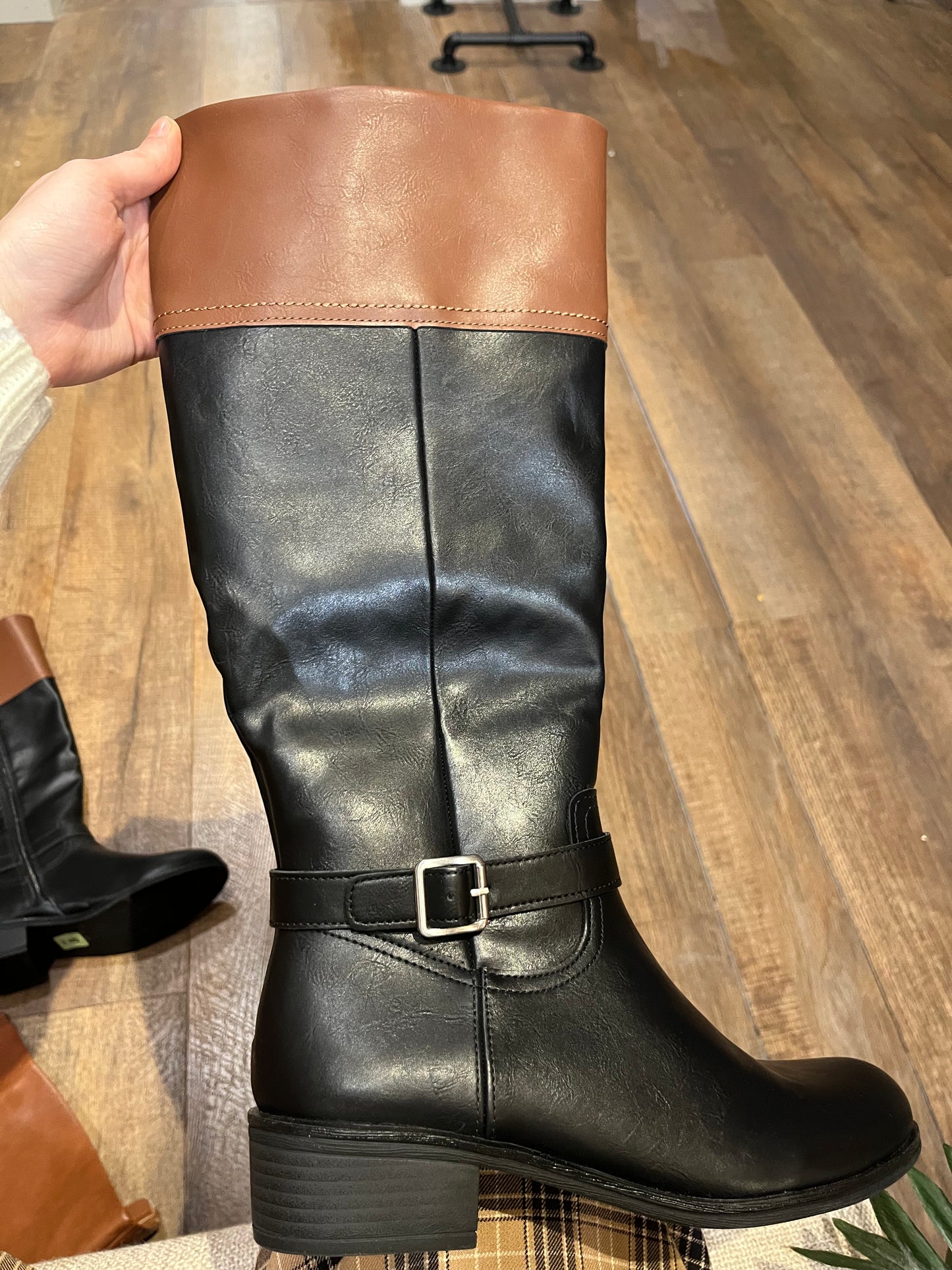 Johnny Bay knee high