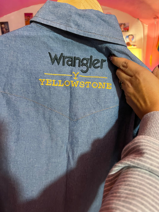 Wrangler button up