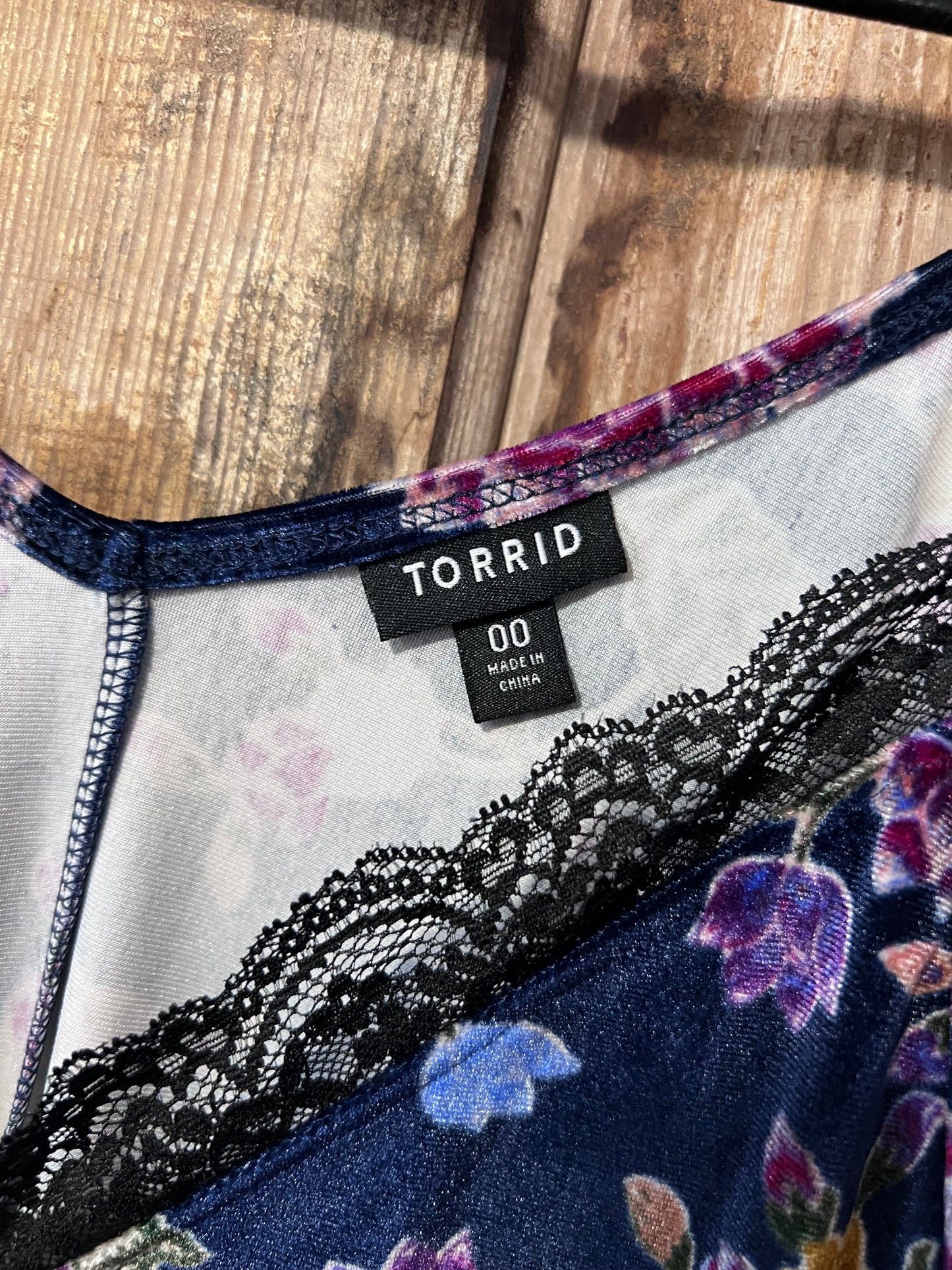 Y2K/90's Torrid Velvet Floral Tank Top