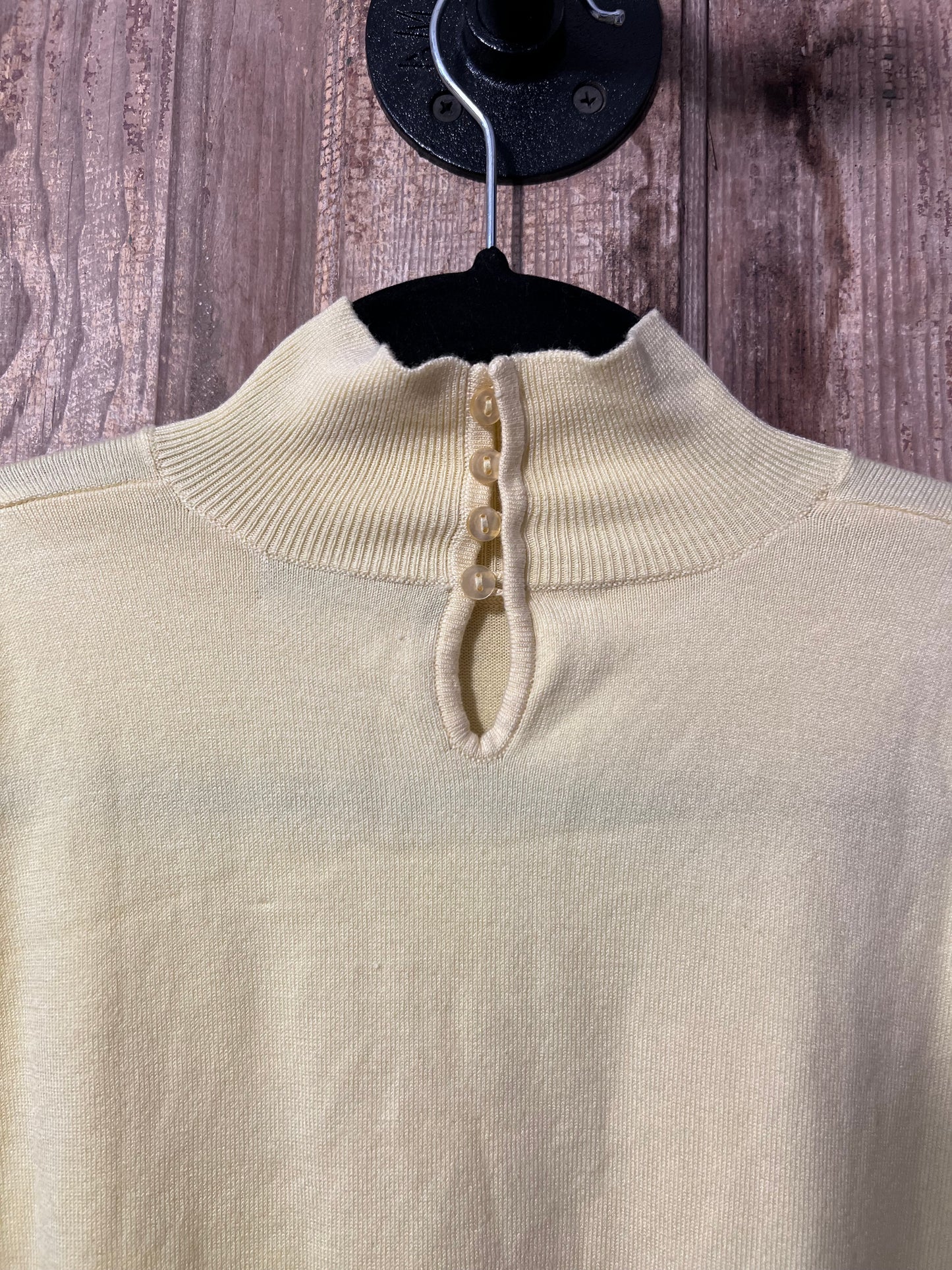 90's MODA Pale Yellow Sleeveless Turtleneck