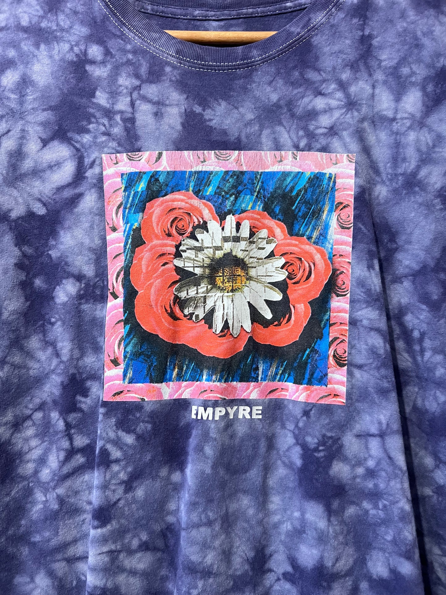 90's/Y2K Empyre Purple Tie Dye Floral Graphic T-Shirt
