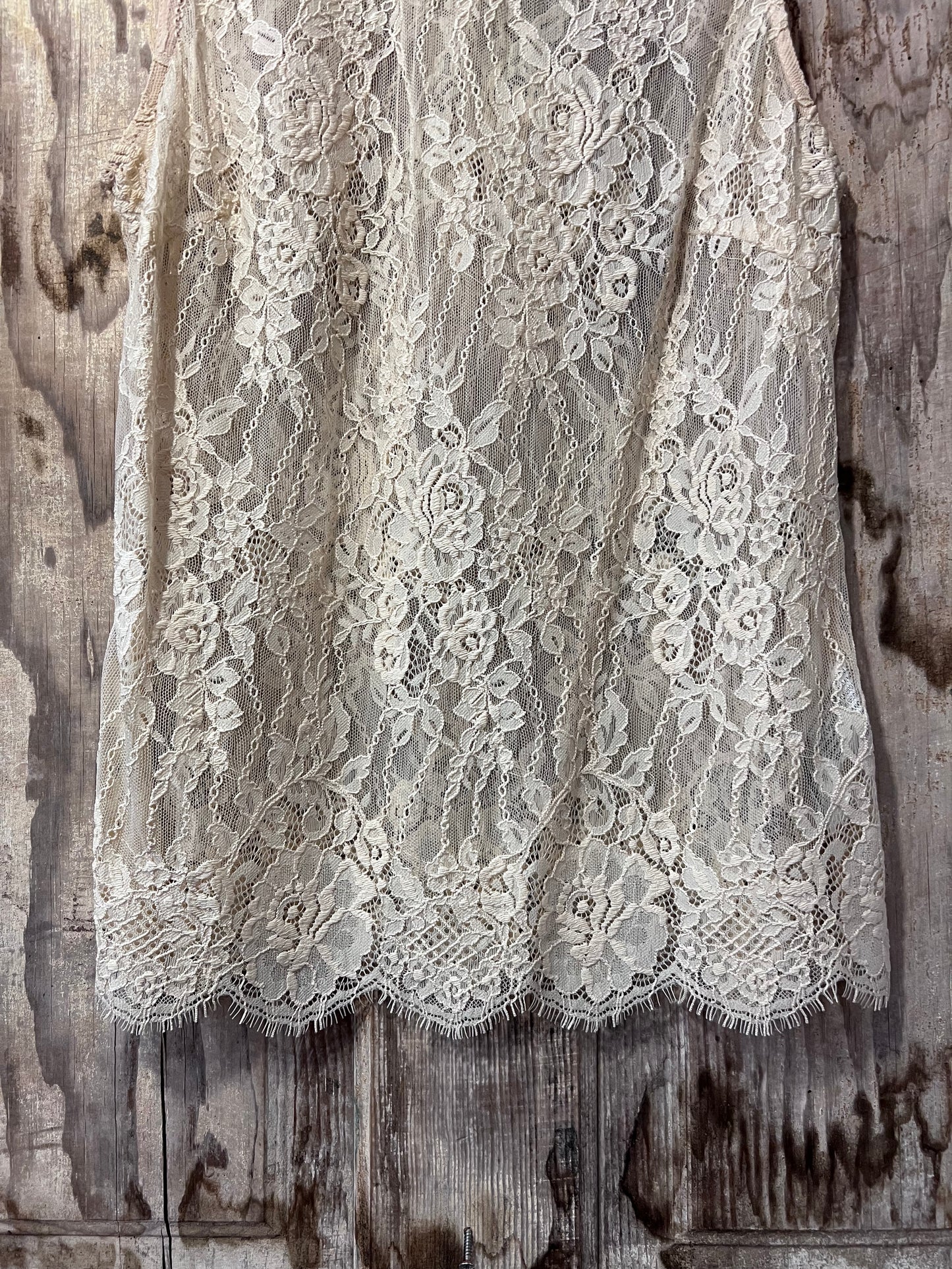 Y2K F21 Beige Lace Mock Neck Sleeveless Top