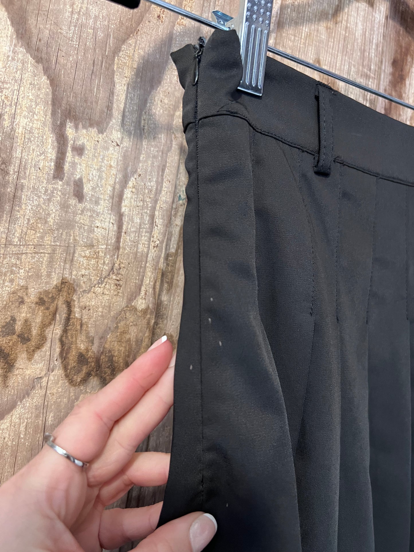 Y2K Black Pleated Skirt