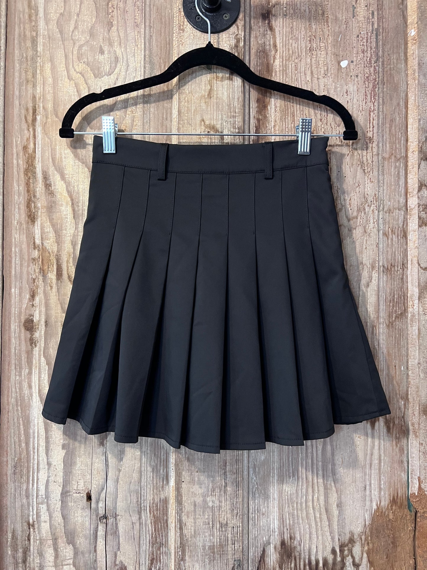 Y2K Black Pleated Skirt