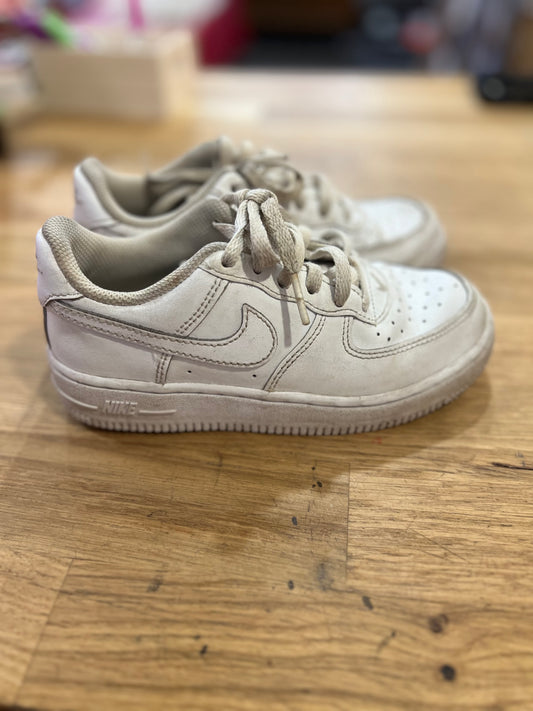 [URL] Nike Air Force One's (All White)