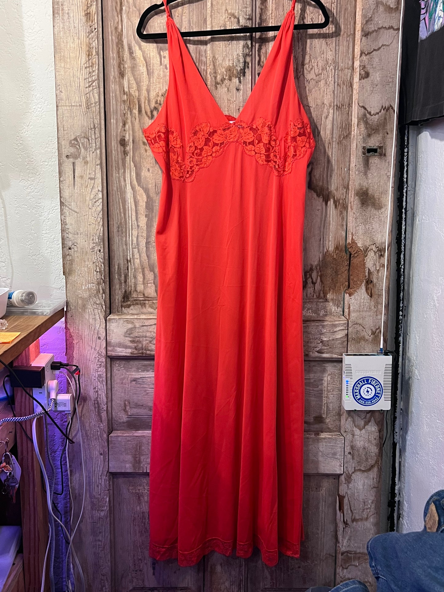 ARISTOCRAFT "Rorange" Colored Lace Slip Dress