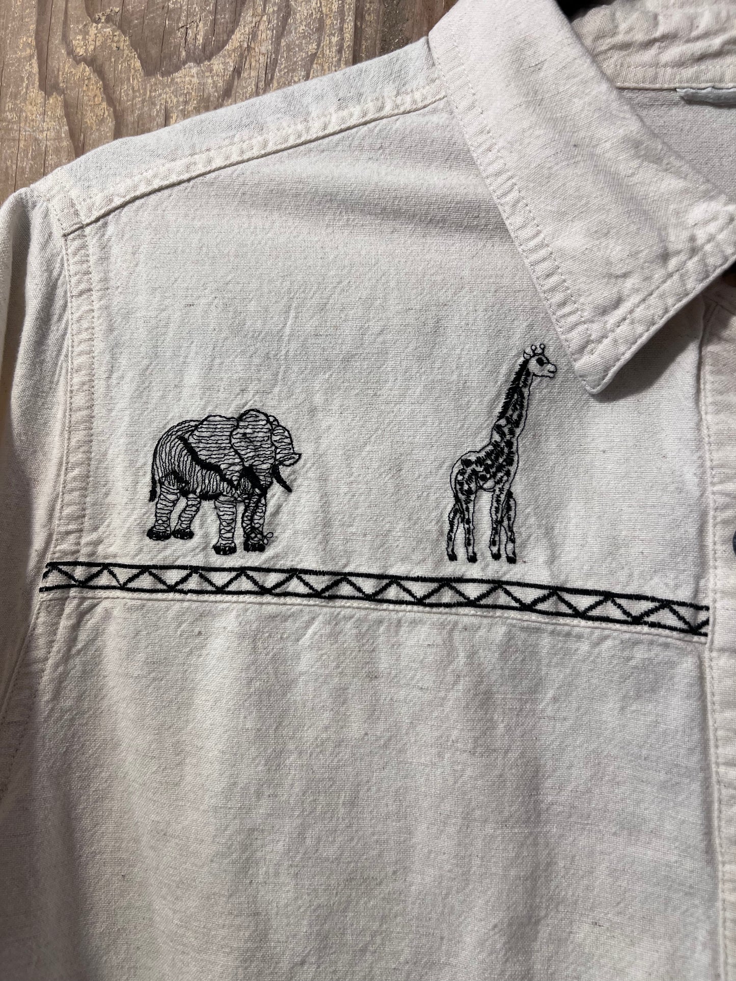 90's Embroidered African Animals Button Up Shirt
