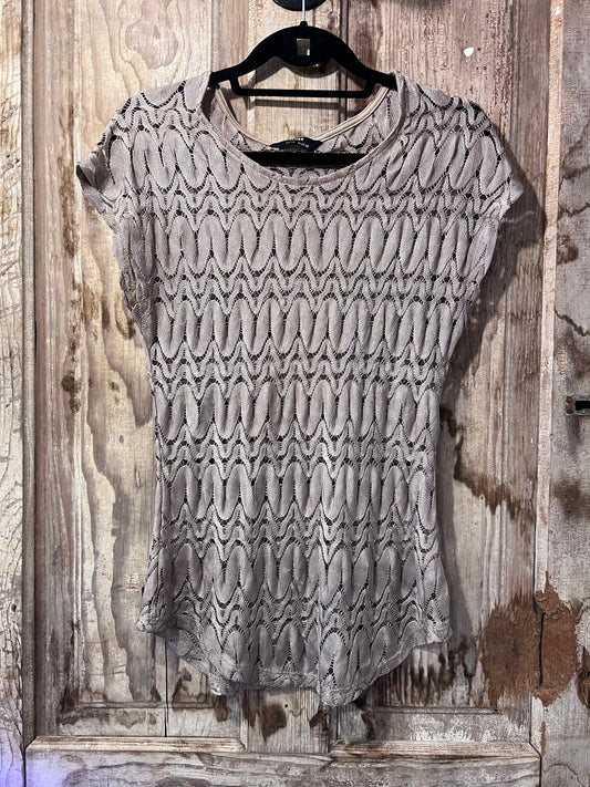 Y2K MAX Shimmery Crochet Short Sleeve Top