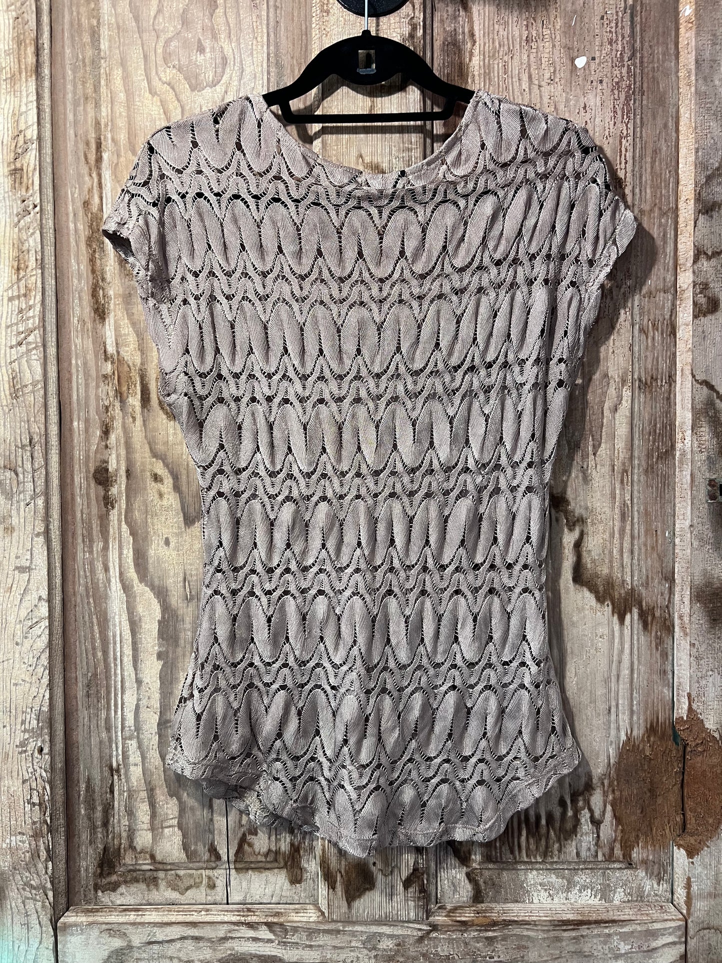 Y2K MAX Shimmery Crochet Short Sleeve Top