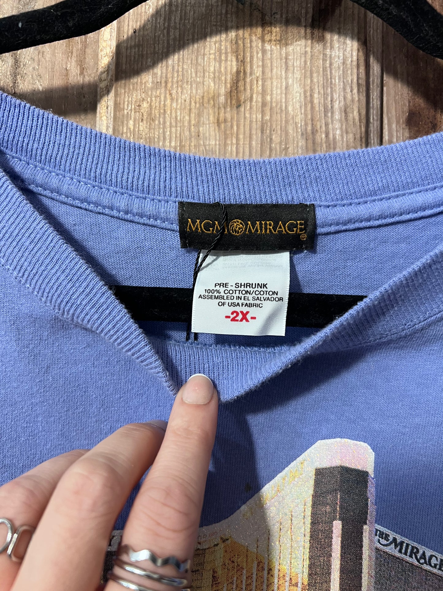 90's/Y2K Vegas Sparkly Graphic T-Shirt